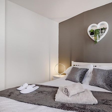 Modern Apartment In Central Lincoln Exterior foto
