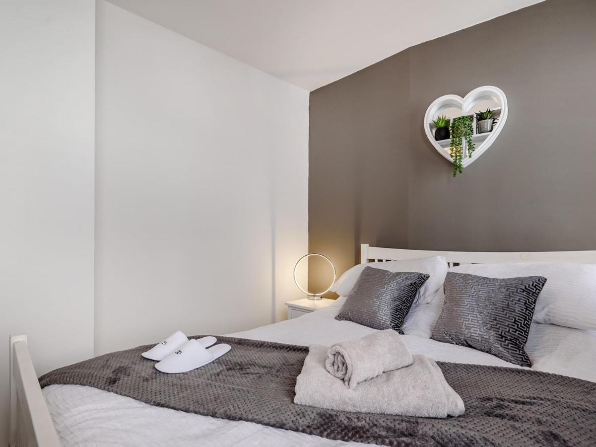 Modern Apartment In Central Lincoln Exterior foto